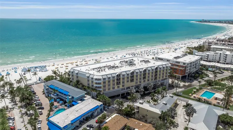 915 Seaside Dr #611, FL