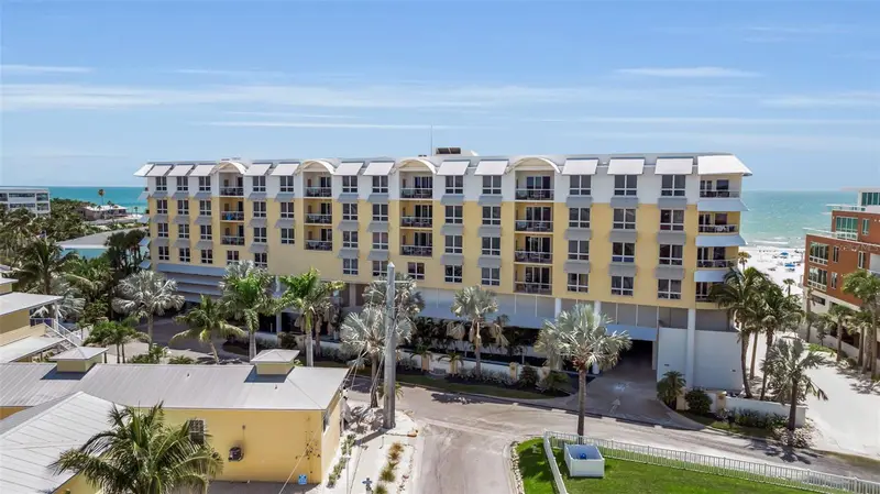 915 Seaside Dr #611, FL