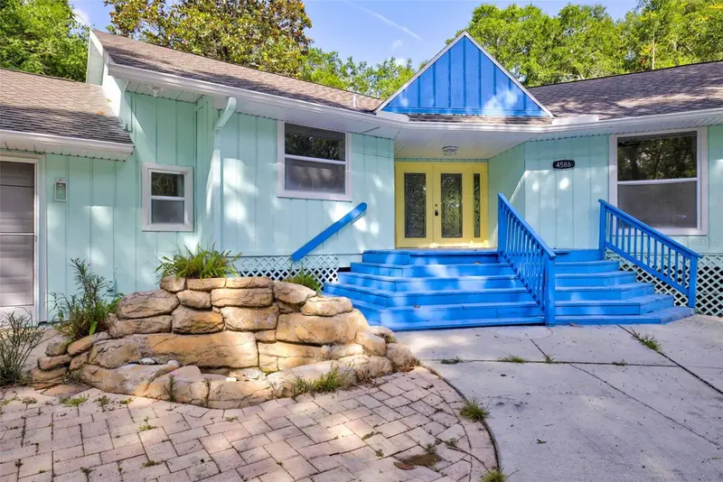 4586 S Flambeau Loop, FL