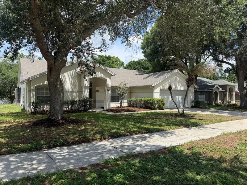 878 High Pointe Cir, FL