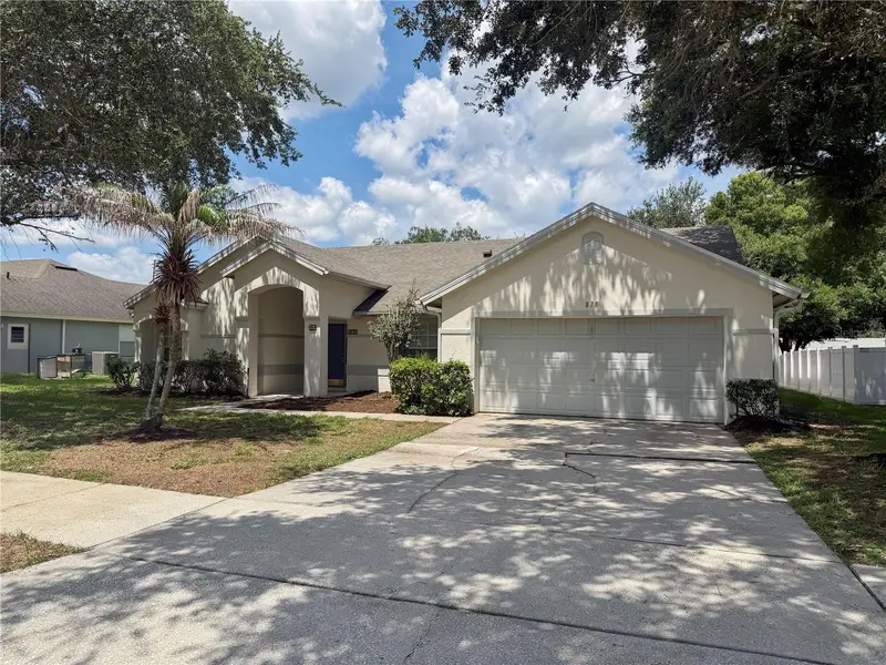 878 High Pointe Cir, FL