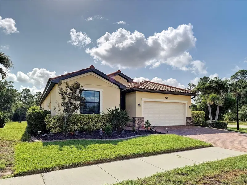 12390 Cinqueterre Dr, FL