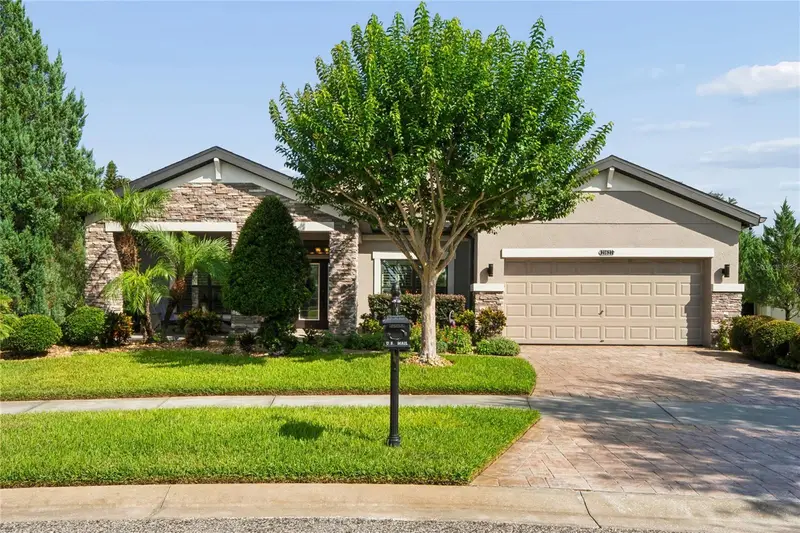 21627 Pearl Crescent Ct, FL