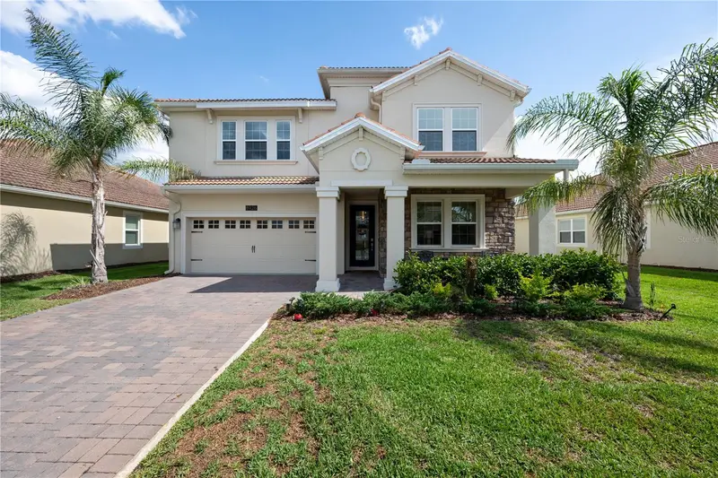 8926 Fallen Oak Dr, FL