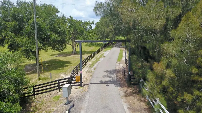 16945 W Phil C Peters Rd, FL