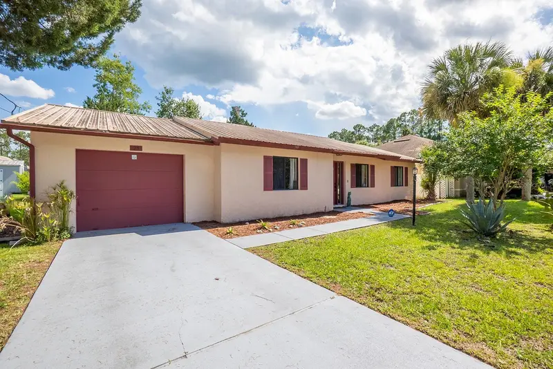 25 Ethan Allen Dr, FL
