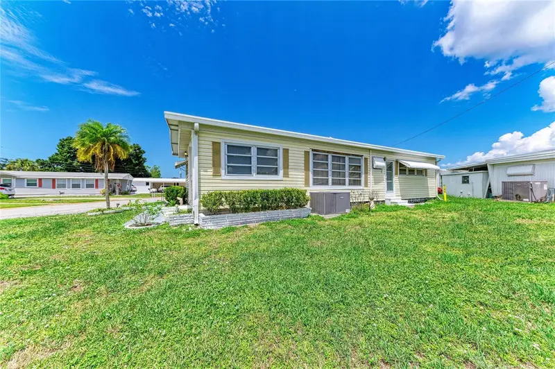 1781 Olympia Fields St, FL