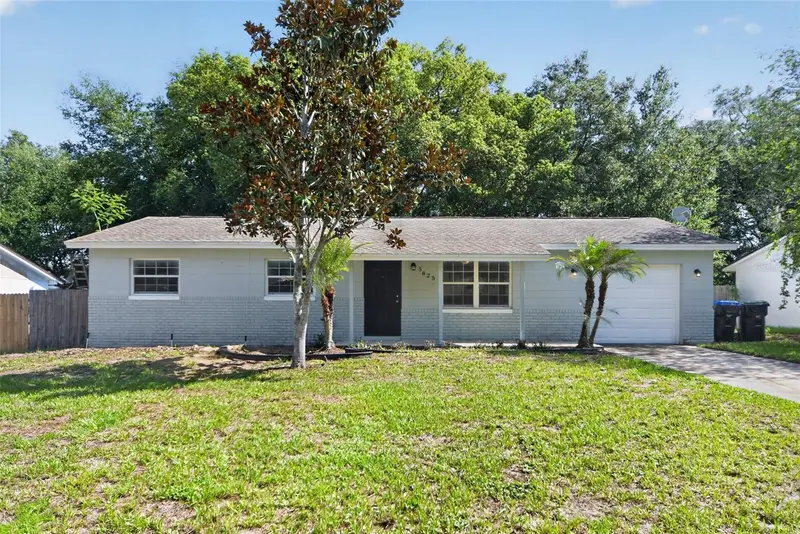 5825 Lullaby Ln, FL