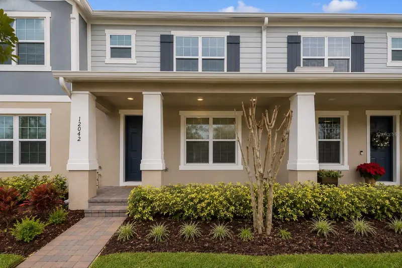 12042 Grandrose Aly, FL
