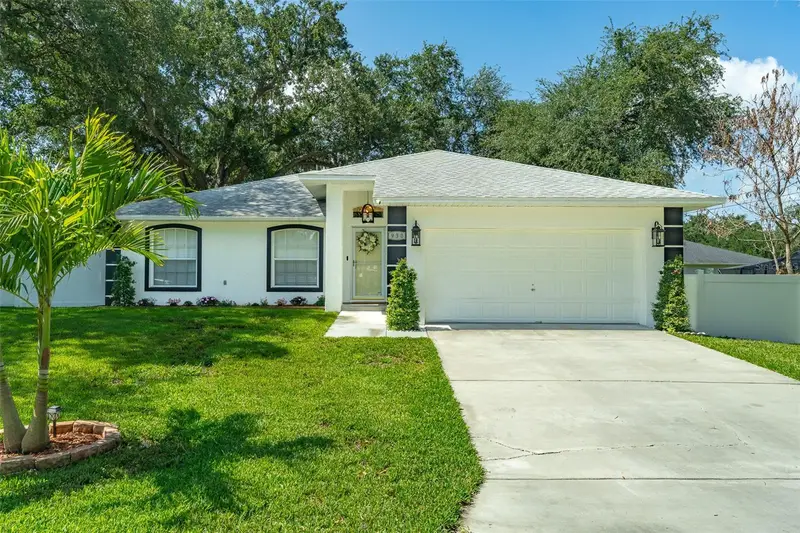 930 Hicks Rd, FL