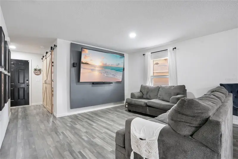 301 Salmon Way, FL