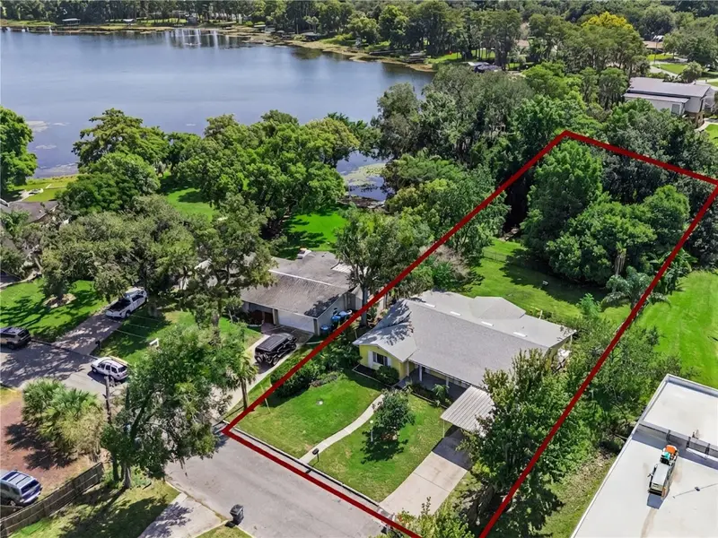 1003 Lake Bell Dr, FL