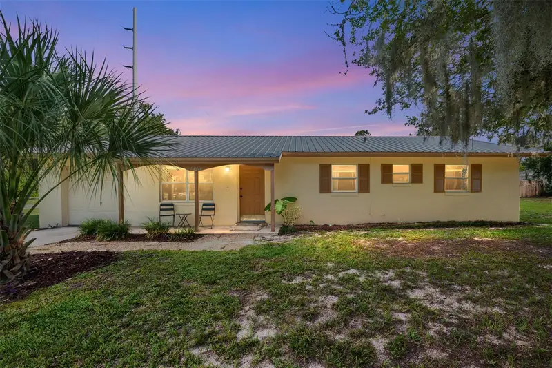 2420 Ne 38th St, FL