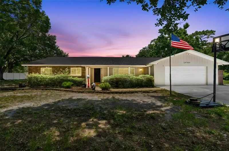 19706 Angel Ln, FL