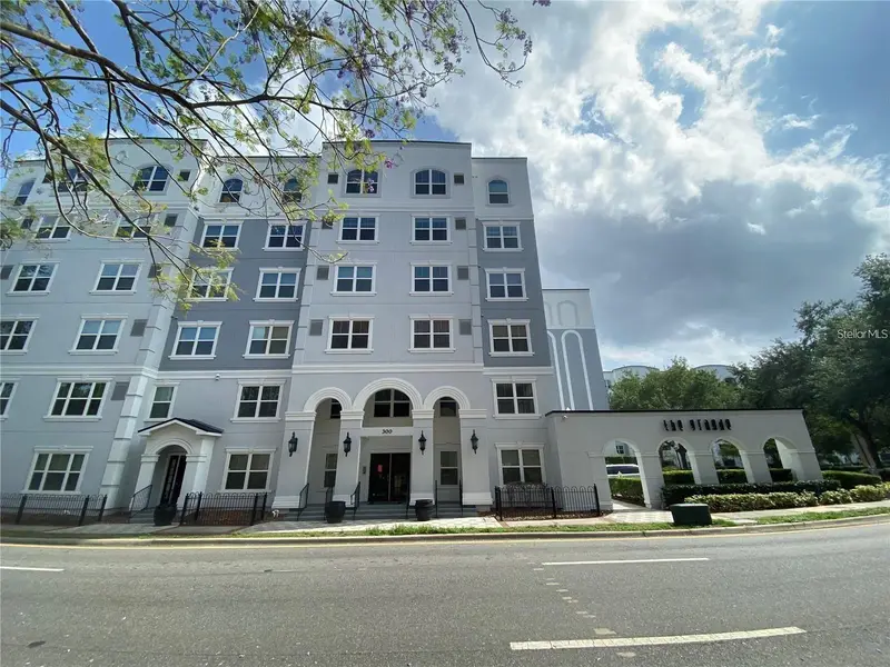304 E South St #1020, FL