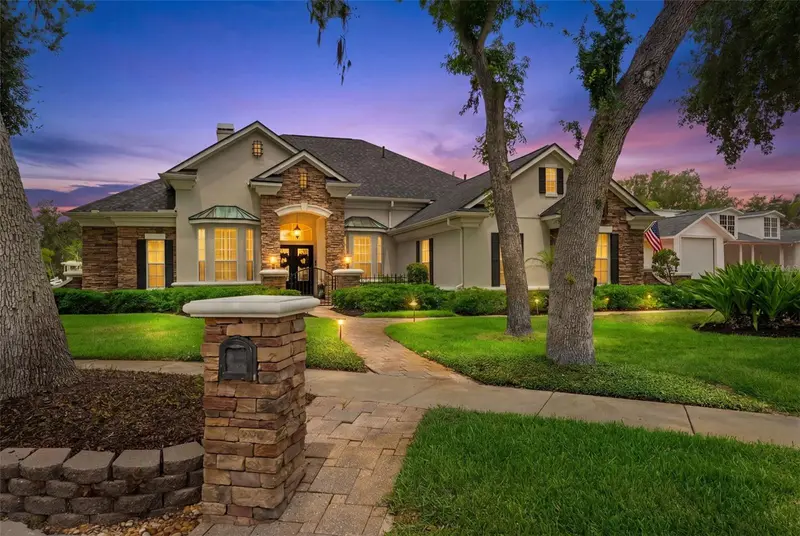 8921 Eagle Watch Dr, FL