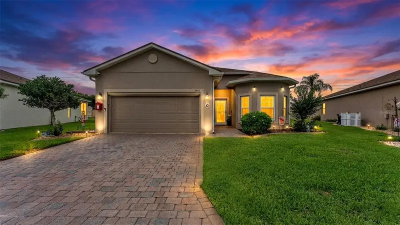 2452 Salzburg Loop, FL