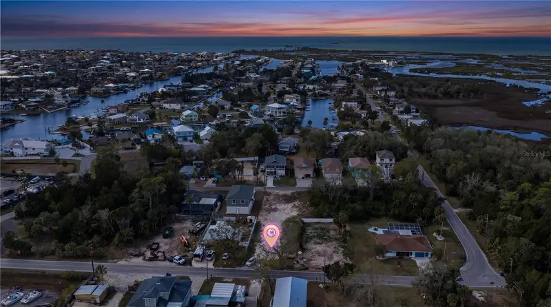 Maplewood Dr, FL