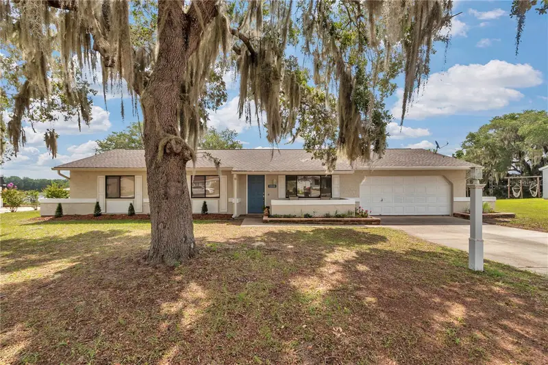 1111 Hickory Rd, FL