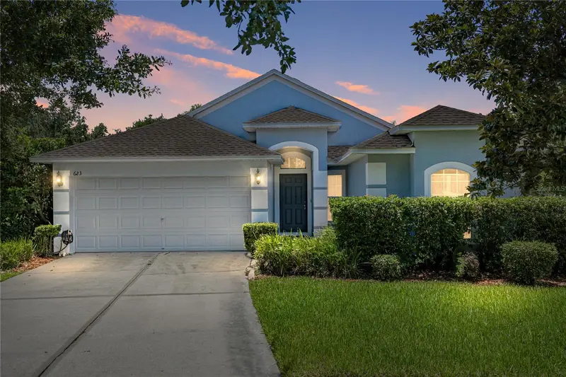 623 Straw Lake Dr, FL