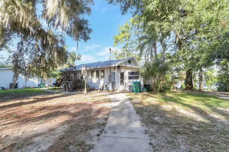 917 Oxford St, FL