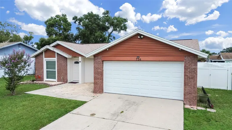726 Stillview Cir, FL