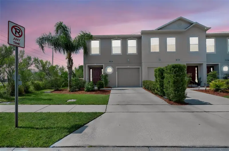 2900 Clarabelle Ct, FL