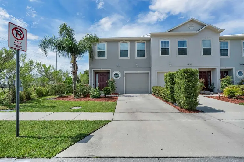 2900 Clarabelle Ct, FL