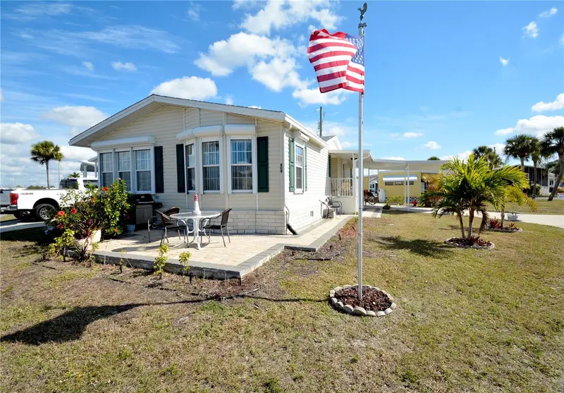 809 S Waterway, FL