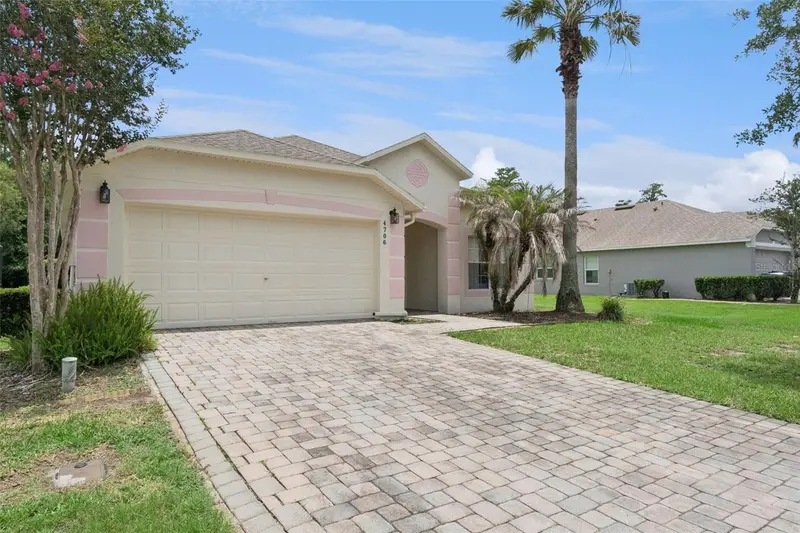 4706 Cumbrian Lakes Dr, FL