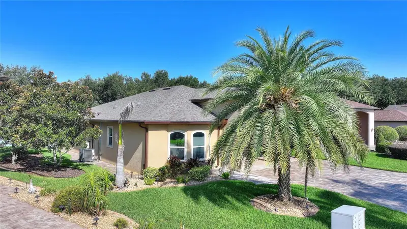492 Meandering Way, FL