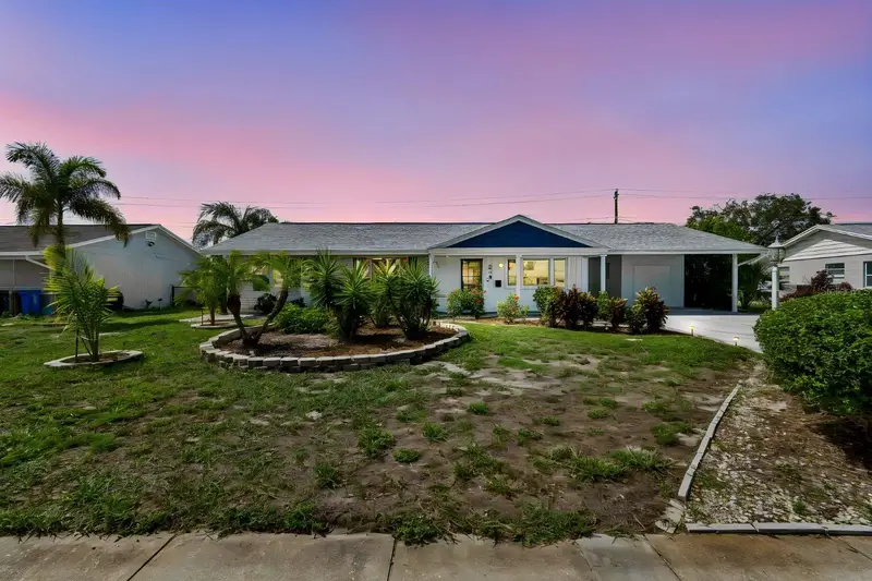 830 La Jolla Ave, FL