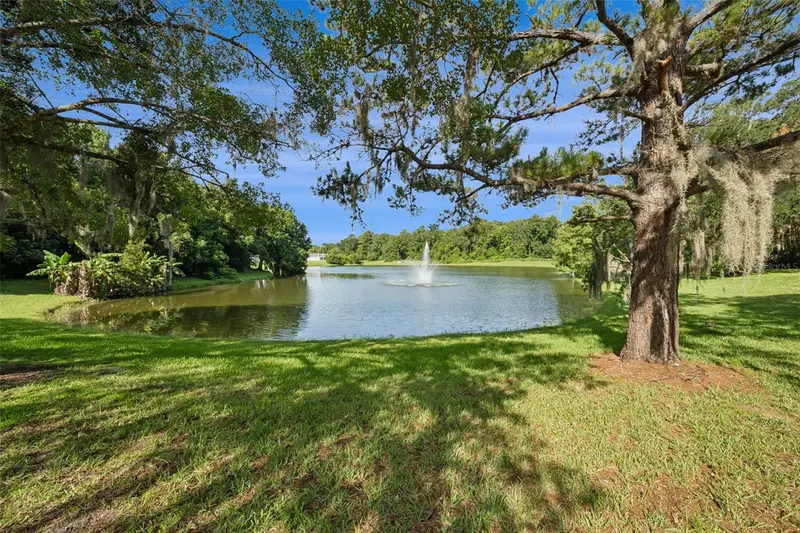 498 Green Spring Cir, FL