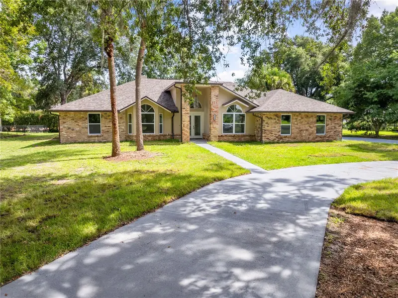 2082 Camelot Blvd, FL