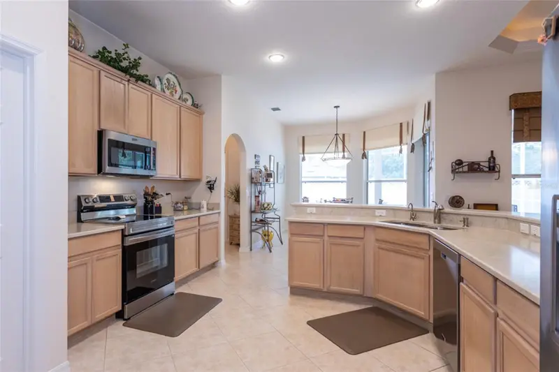 4 Eagle Pl, FL