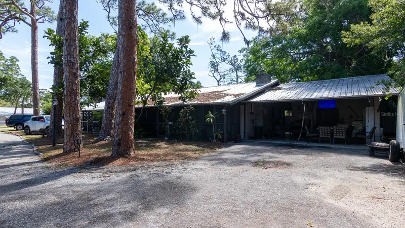 2110 Palm Ter, FL