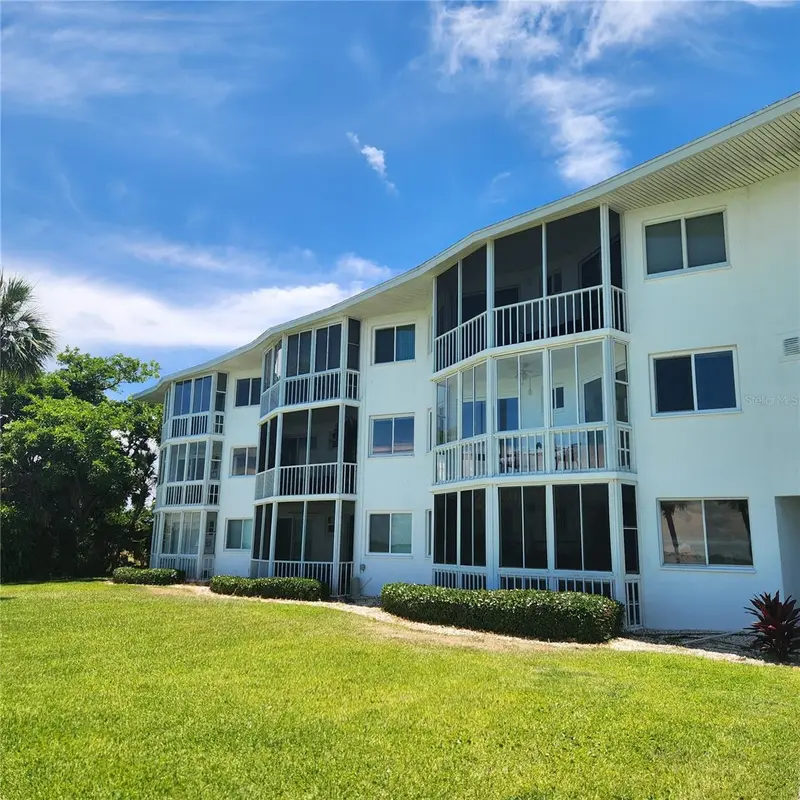 777 John Ringling Blvd #24, FL