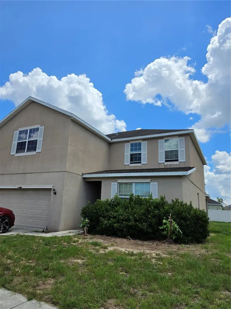 100 Highland Meadows St, FL