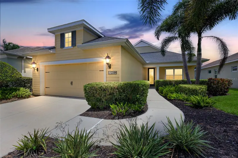 12109 Whisper Lake Dr, FL