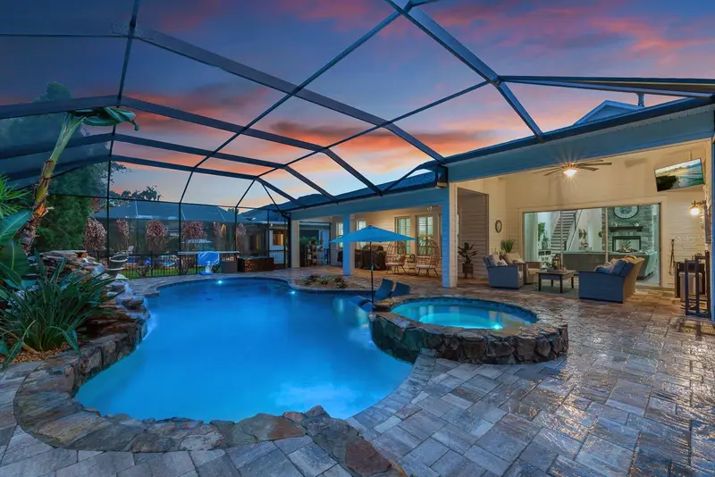 5202 Alafia Falls Dr, FL