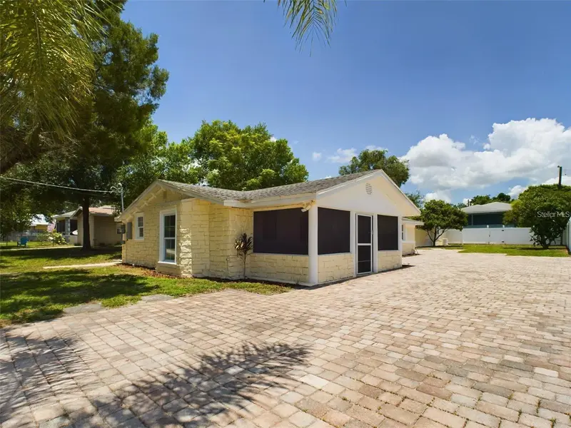 617 Lime, FL
