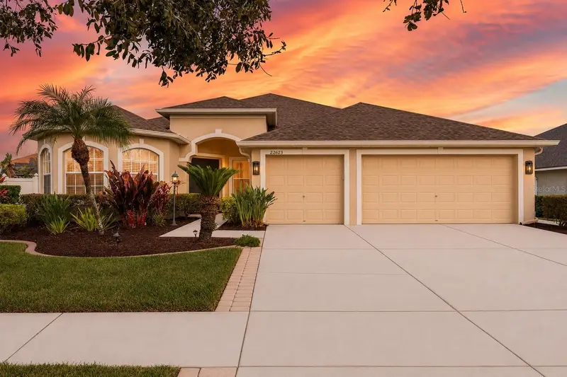 22623 Cliffside Way, FL