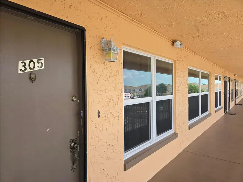 6400 46th Ave N #305, FL