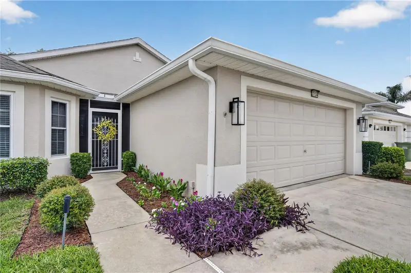 27134 Nostalgia Dr, FL