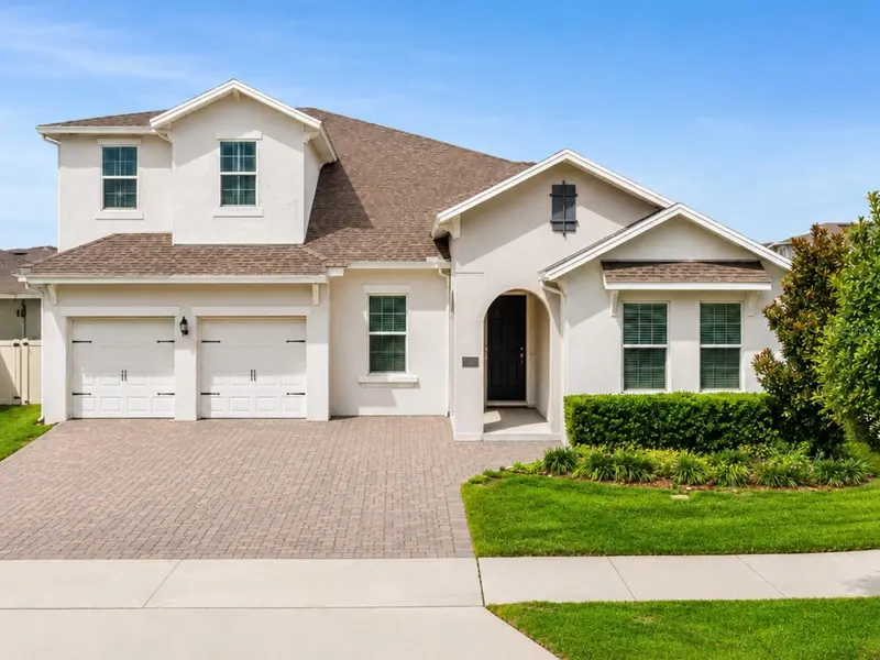 15037 Lake Bessie Loop, FL