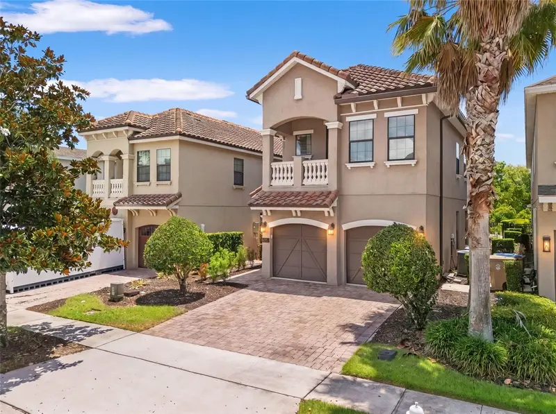 1045 Castle Pines Ct, FL