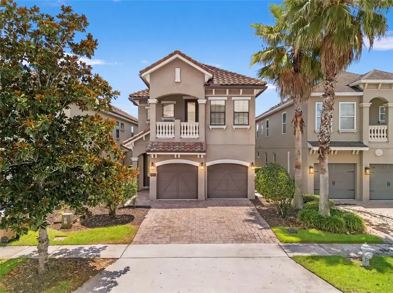 1045 Castle Pines Ct, FL