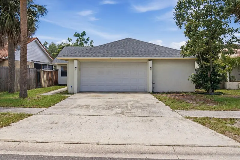 2248 Greenview Cir, FL