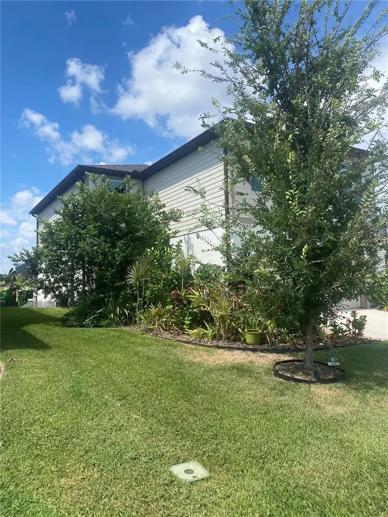 9126 Royal River Cir, FL