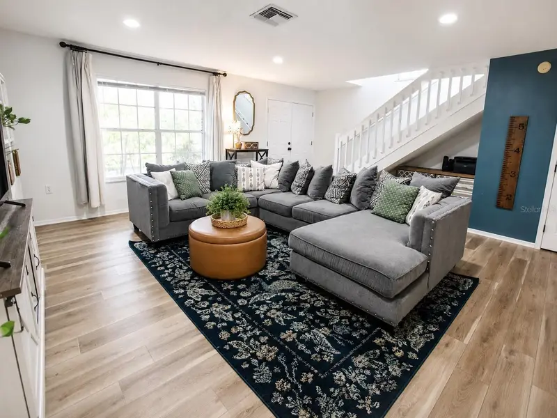 2384 Hounds Trl, FL